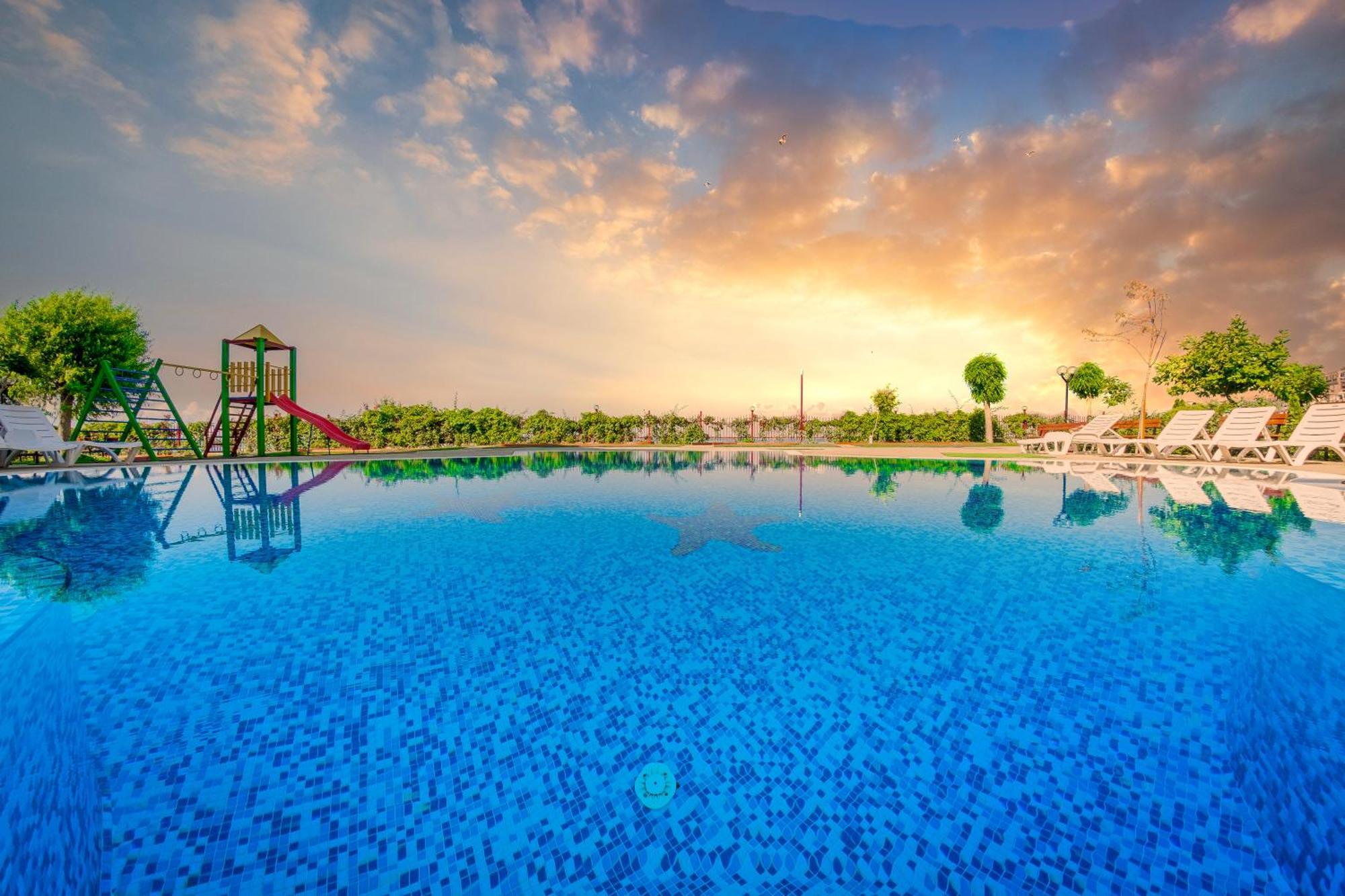 Orchid Fort Garden Sunny Beach Exterior photo